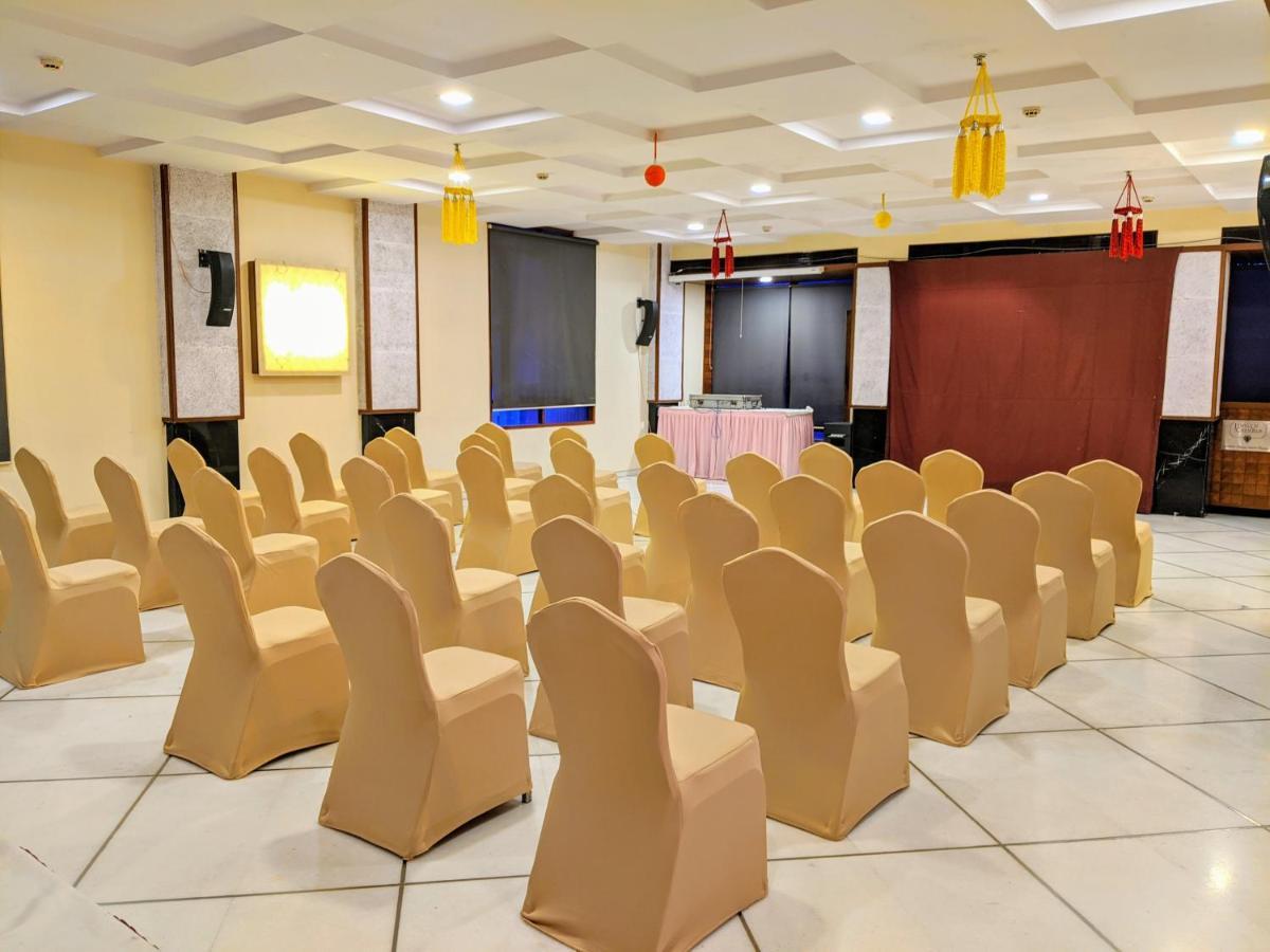 Hotel Jewel of Chembur Mumbai  Buitenkant foto