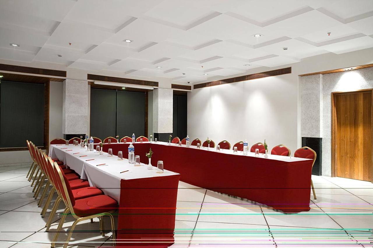 Hotel Jewel of Chembur Mumbai  Buitenkant foto